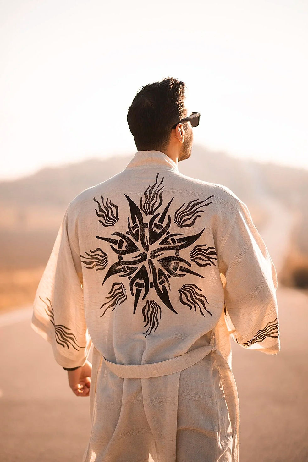 الصورة المصغرة: Fire God Linen Kimono