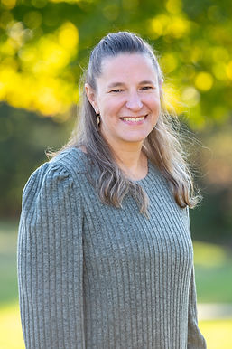 Anna Haring, Paraprofessional