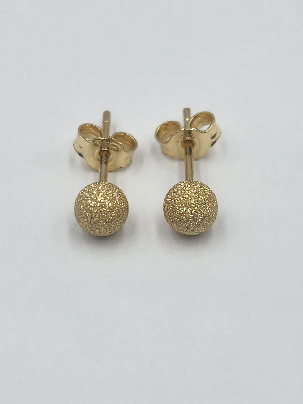 Thumbnail: Sparkling Cushion Italian Yellow Gold Stud Earrings