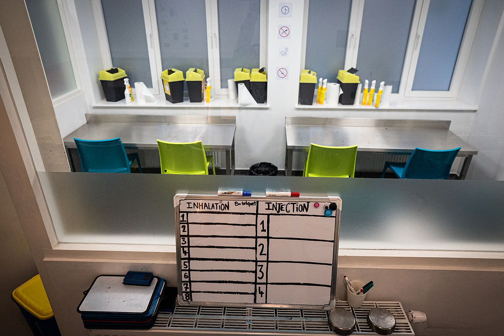 Crackgebruikersruimte die voorzien is van goede ventilatie. © Transit asbl-vzw