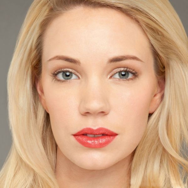 Thumbnail: Revlon Super Lustrous Lipstick 828 Carnival Spirit