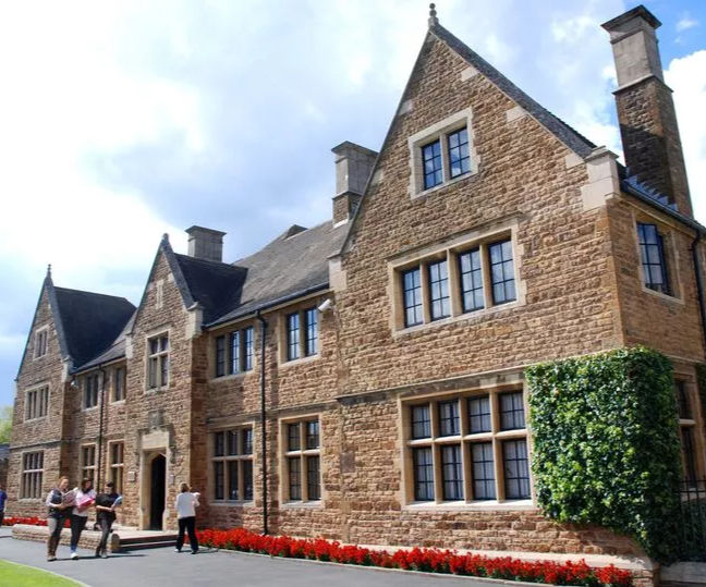Moulton College, where the APDT Residential Dog Training Instructor course is delivered