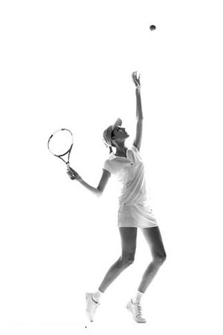 Photographe professionnel sport lille photographie mouvement roubaix lille studio pierre magne tennis femme ball raquette artengo decathlon