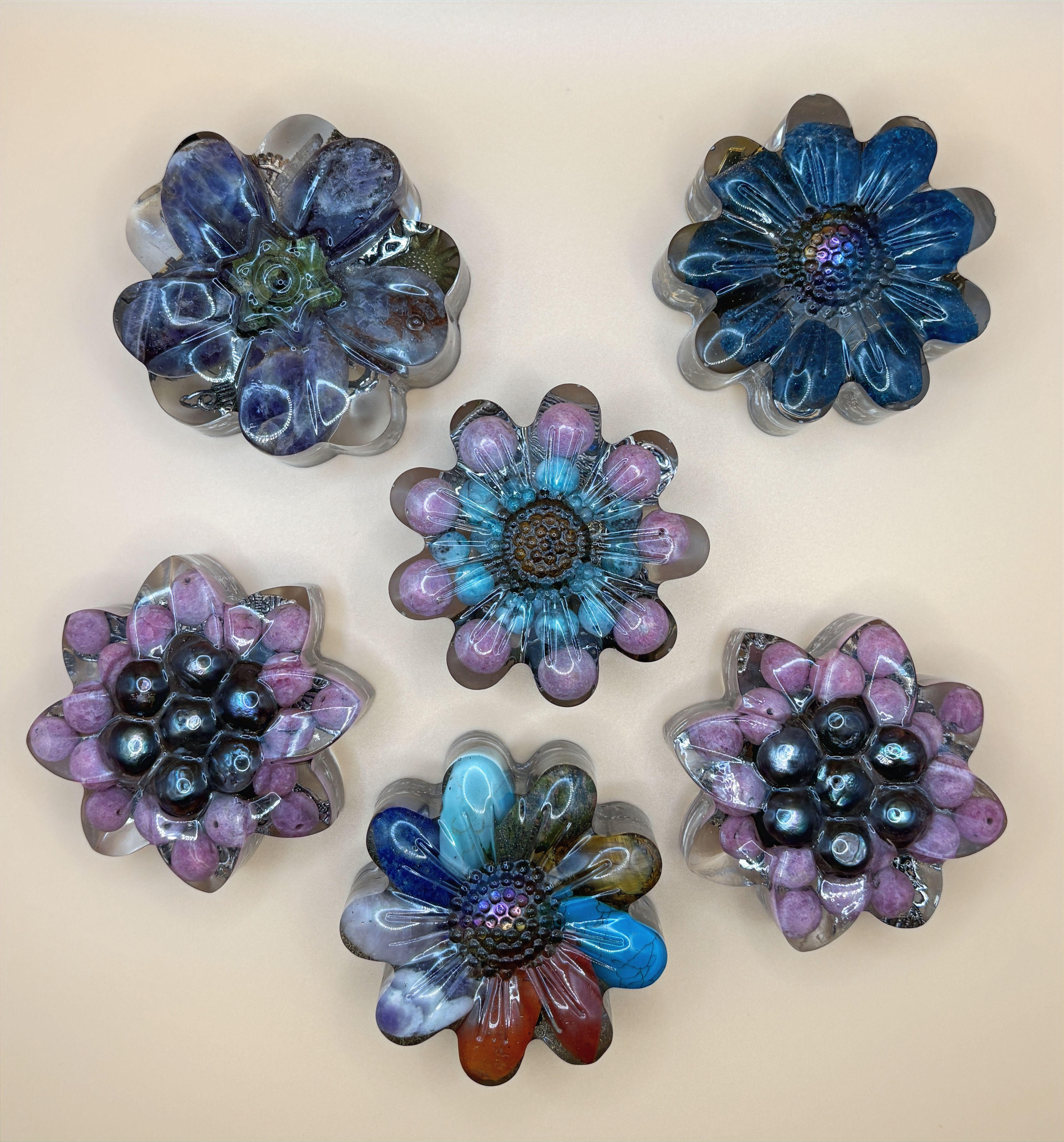 Harmonizing Organite Resin Flowers
