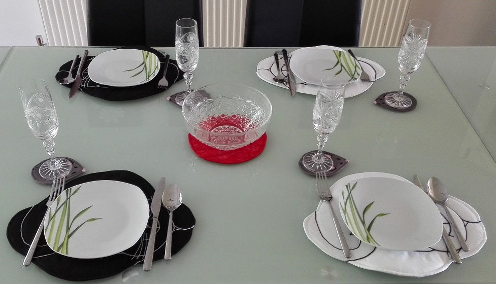 Thumbnail: Mandala Table Sets - Halloween Cats