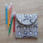 Miniature : Pochette à feutres, modèle pingouins, beige et noir, fermée avec pression