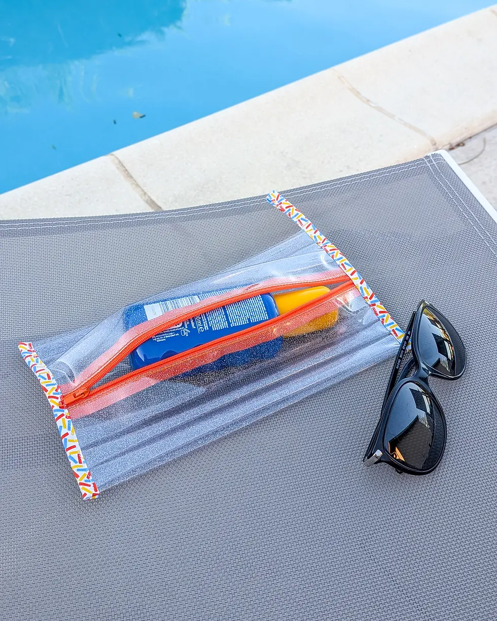Miniature : Trousse imperméable pour maillot de bain - Orange avec crème solaire et lunettes