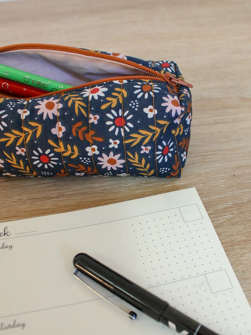 Miniature : Trousse matelassée motif automnal zoom