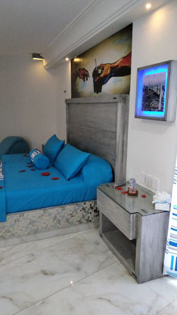 PHOTO-2022-09-10-21-40-24(1)