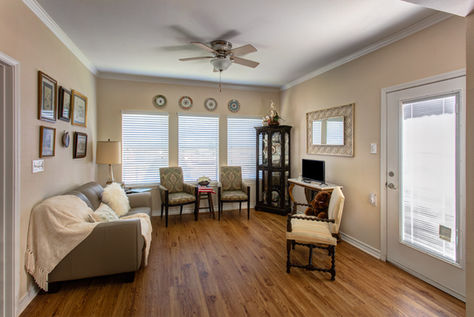 Senior Living Houston Family Room