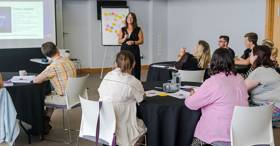 Leadership coach Zoë Thompson leading a learning workshop with her leadership community