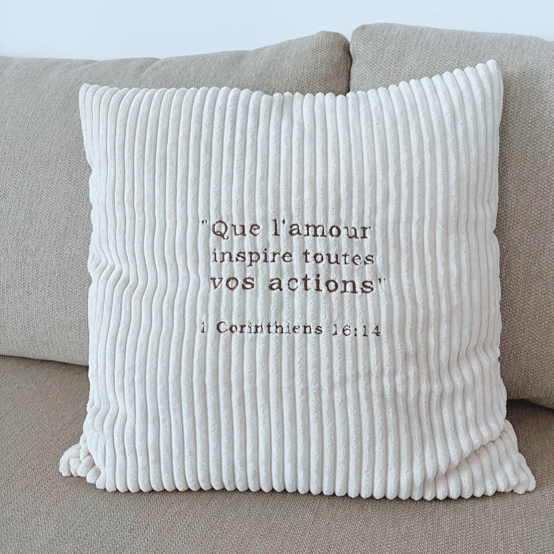 Coussin brodé