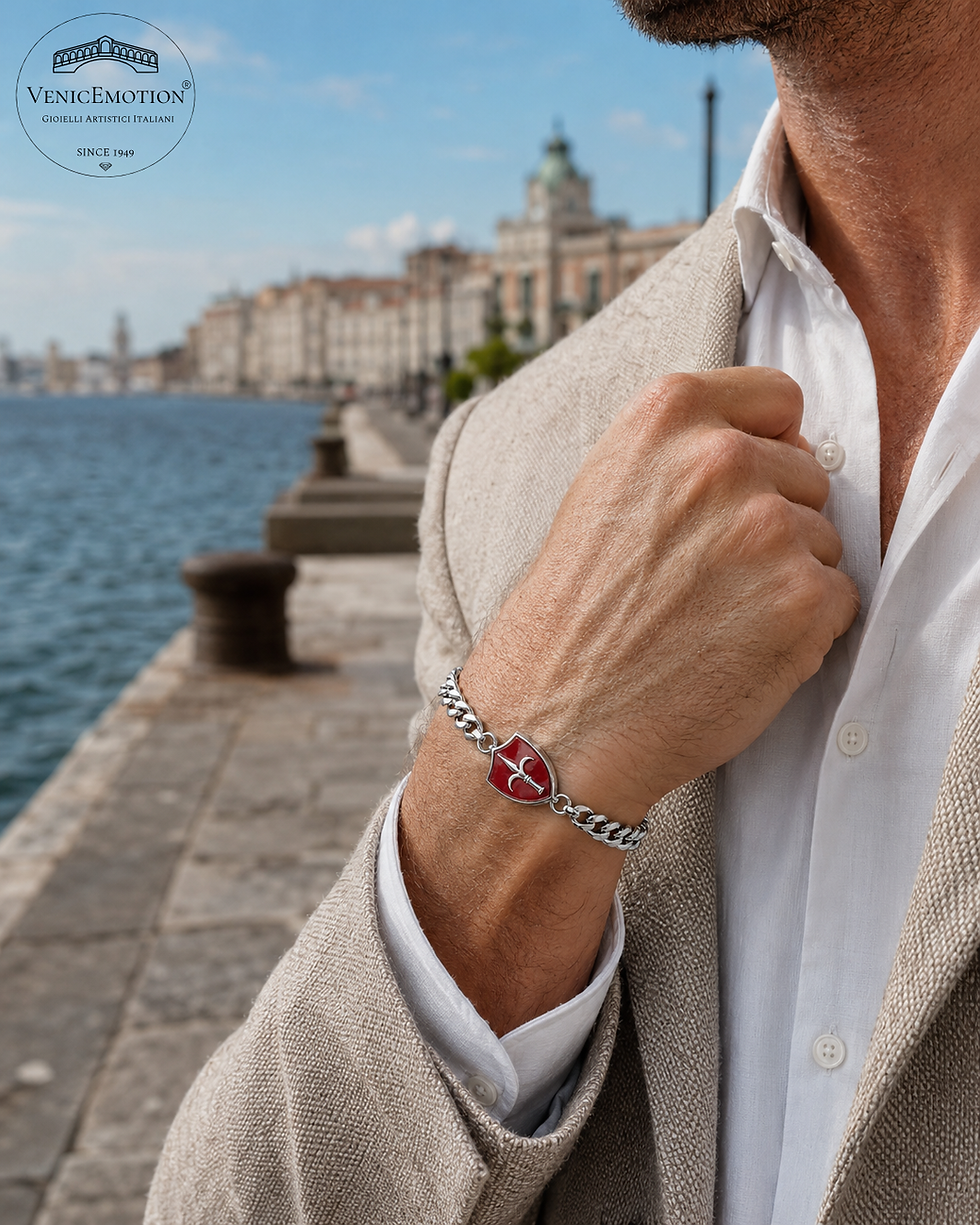 Bracciale con alabarda scudata indossato, argento 925, png