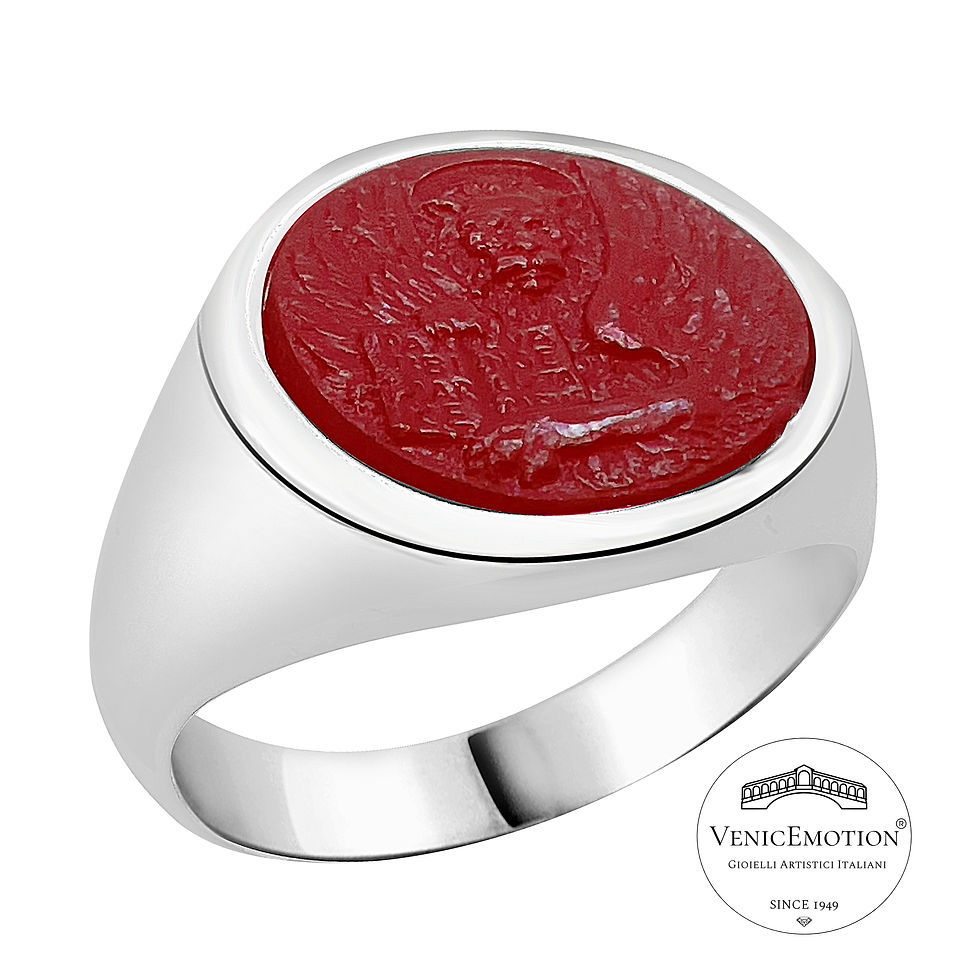 Thumbnail: Anello Chevalier in argento 925 con Leone di San Marco in pasta vitrea rubino