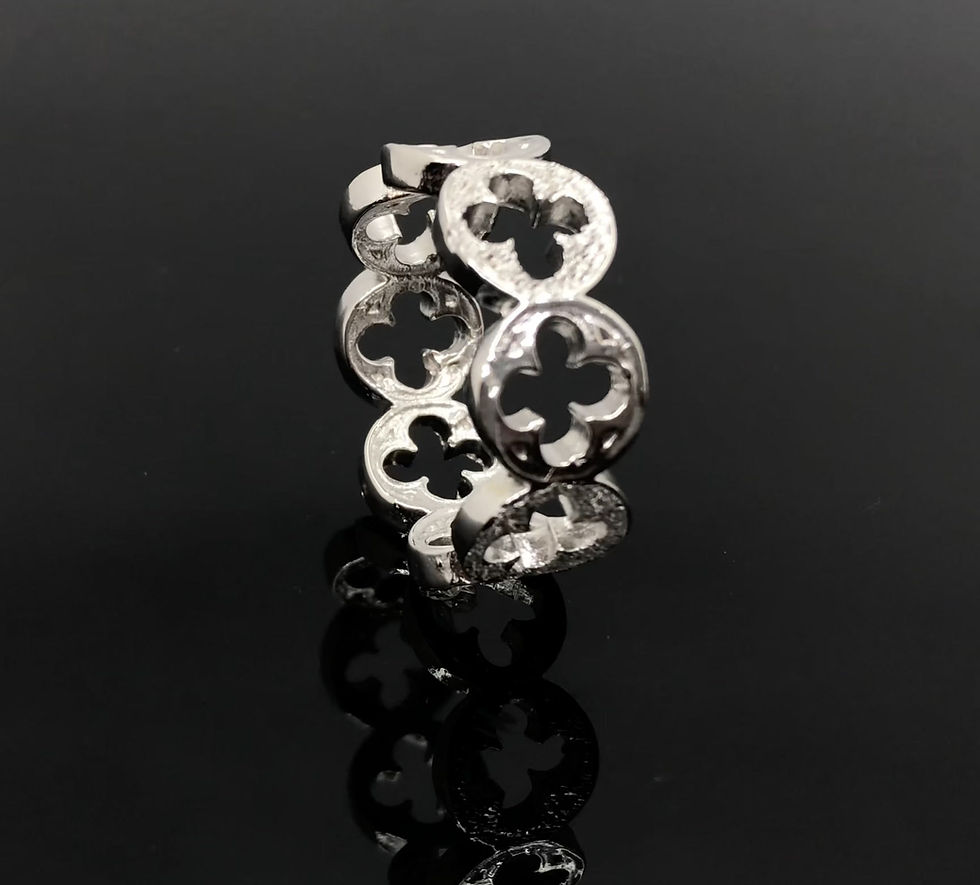 Miniaturbild: Anello "eterno" con Rosone Veneziano in stile Gotico fiorito Oro bianco 18 KT.