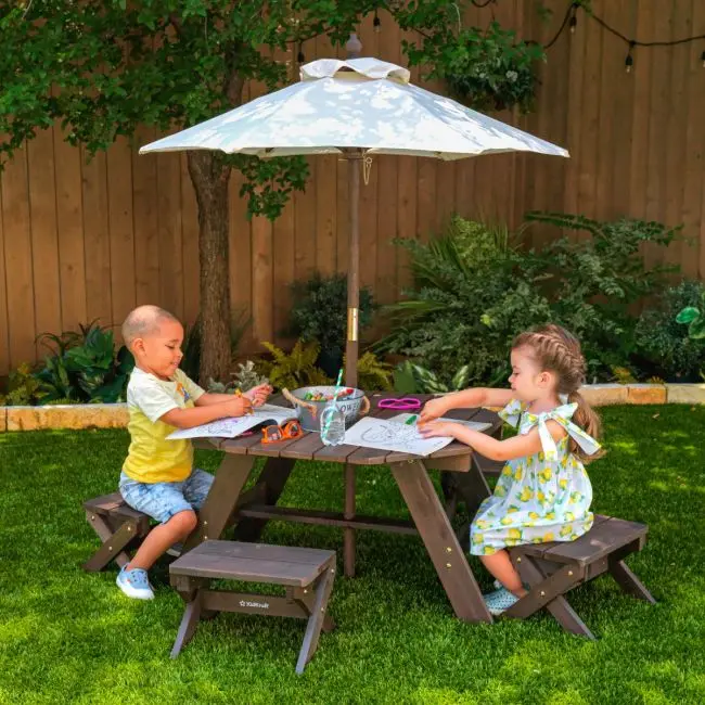 Octagon Table, Stools Umbrella Set service image