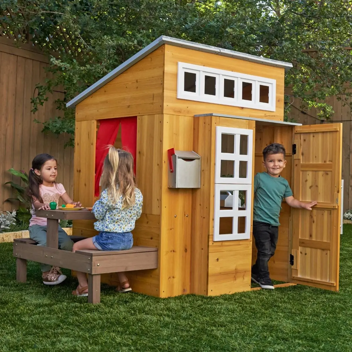 Modern Outdoor Playhouse service image