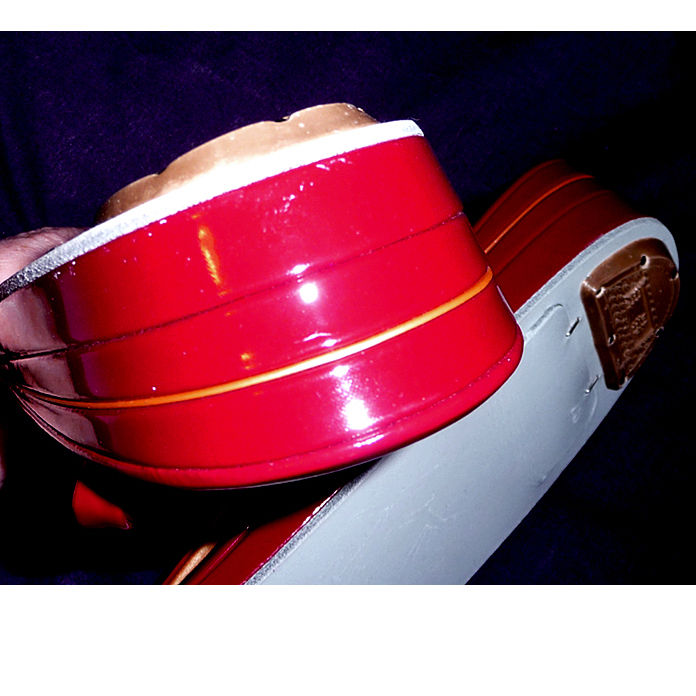 Thumbnail: Burgundy & Gold Zori 23cm
