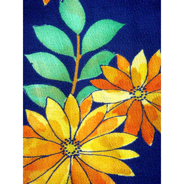 Thumbnail: Vibrant Floral Silk Japanese Kimono - Wafuku 5