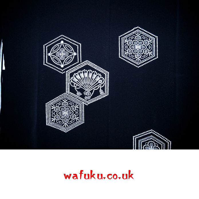 Thumbnail: Embroidered Hexagons Silk Haori Kimono Jacket wafuku.co.uk - 6