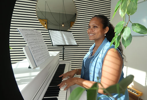 École, cours, leçon, enseignement musical, piano,  enfant, guyane, adolescents, instruments, 