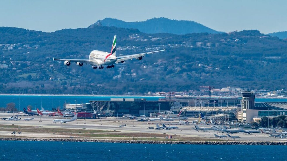 Traslados VIP desde el aeropuerto de Niza Costa Azul hacia Mónaco y Cannes.