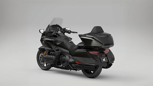 Réservez une Honda Goldwing avec pilote privé pour éviter les embouteillages. Une solution rapide, confortable et sécurisée pour vos transferts VIP, rendez-vous d’affaires et trajets urbains.