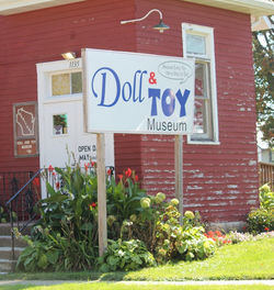Doll-Toy Museum