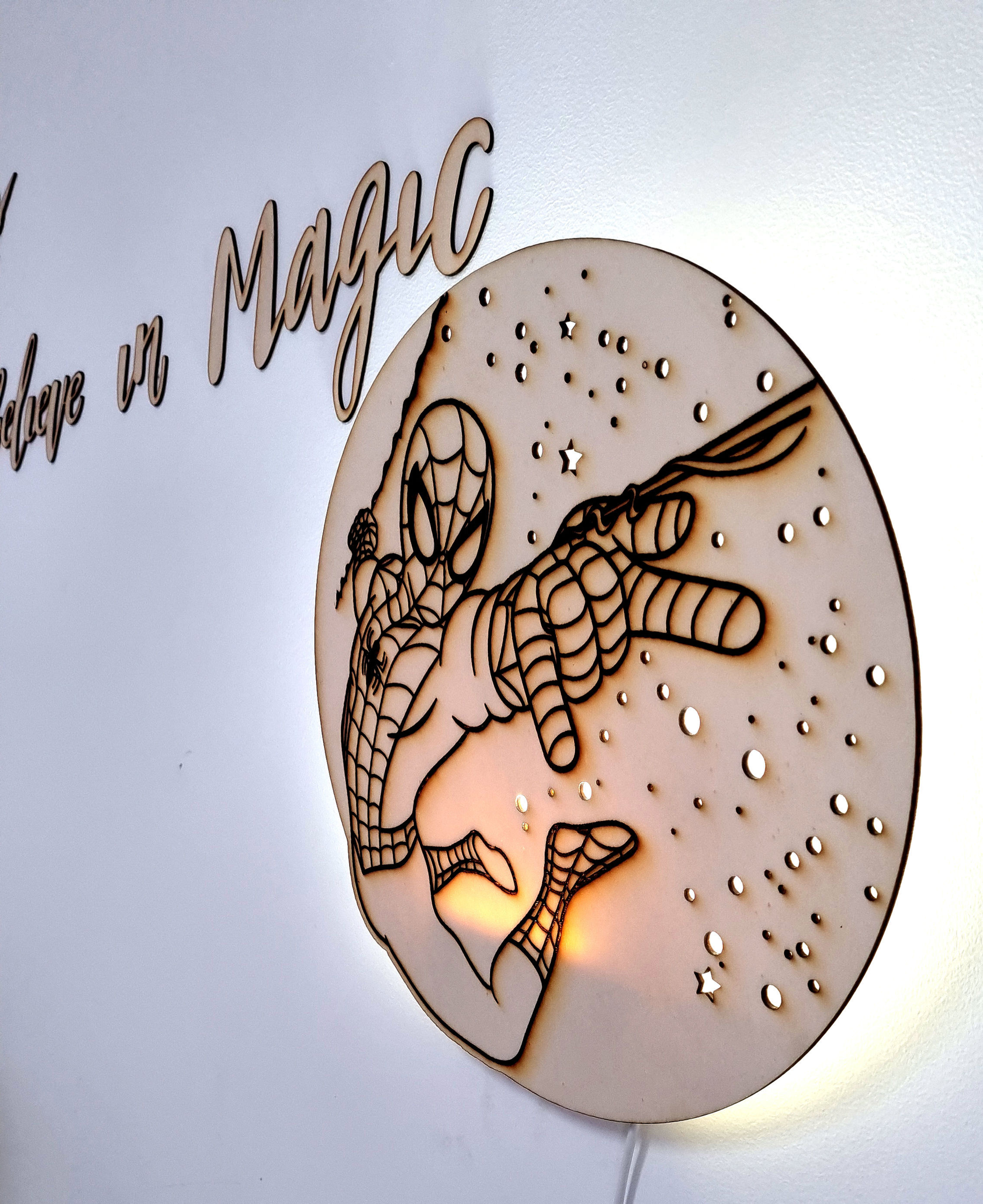 מנורת ספיידרמן