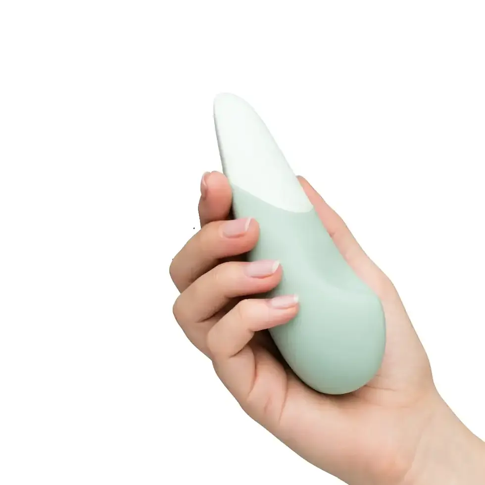 תמונה ממוזערת: Womanizer Vibe • וומנייזר וייב: ויברטור שקט שכבר לא יונק אלא רוטט עם אולטרה גלים