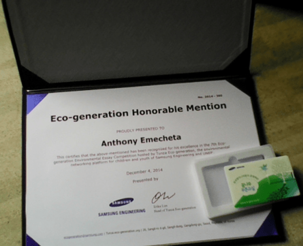 A certificate of honorable mention as well as a souvenir from Tunza Eco-generation, an environmental platform for children and youth.