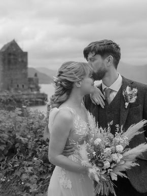 Carrick Castle Estate Intimate Wedding| Alex and Hayley | Scotland Wedding Photography