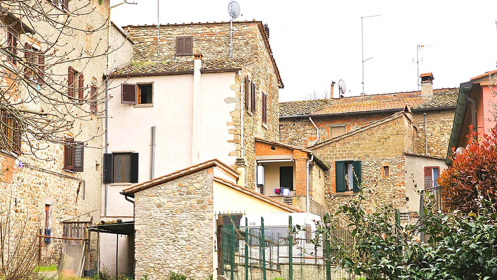 Miniatura: Appartamento indipendente con taverna e ampio giardino