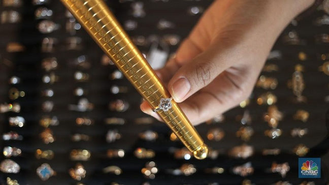 PT Solid Gold | Penerawangan Terbaru Harga Emas: Masih Ngenes…