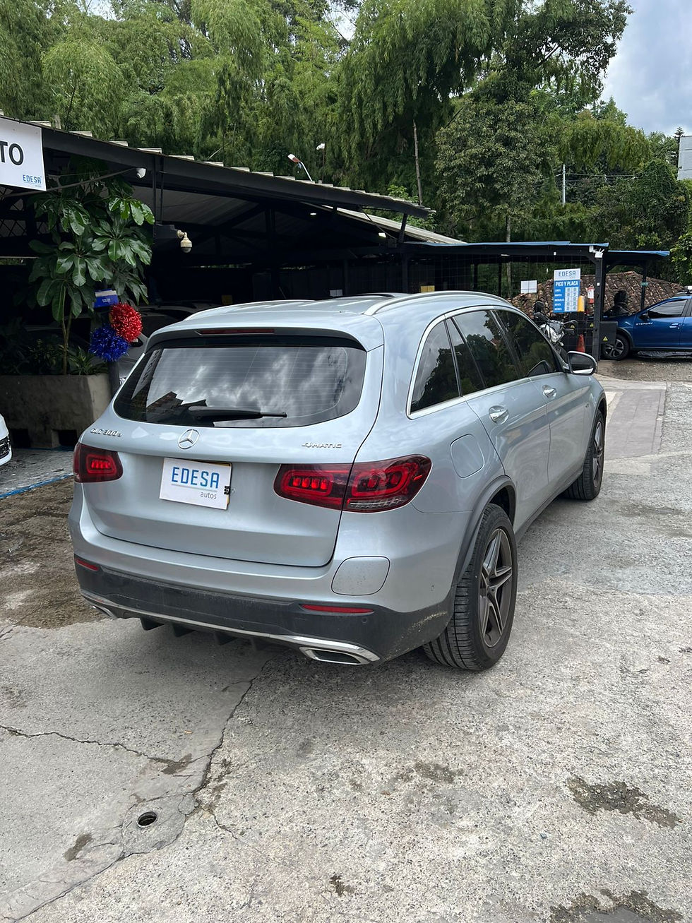 Miniatura: MERCEDES BENZ GLC 300