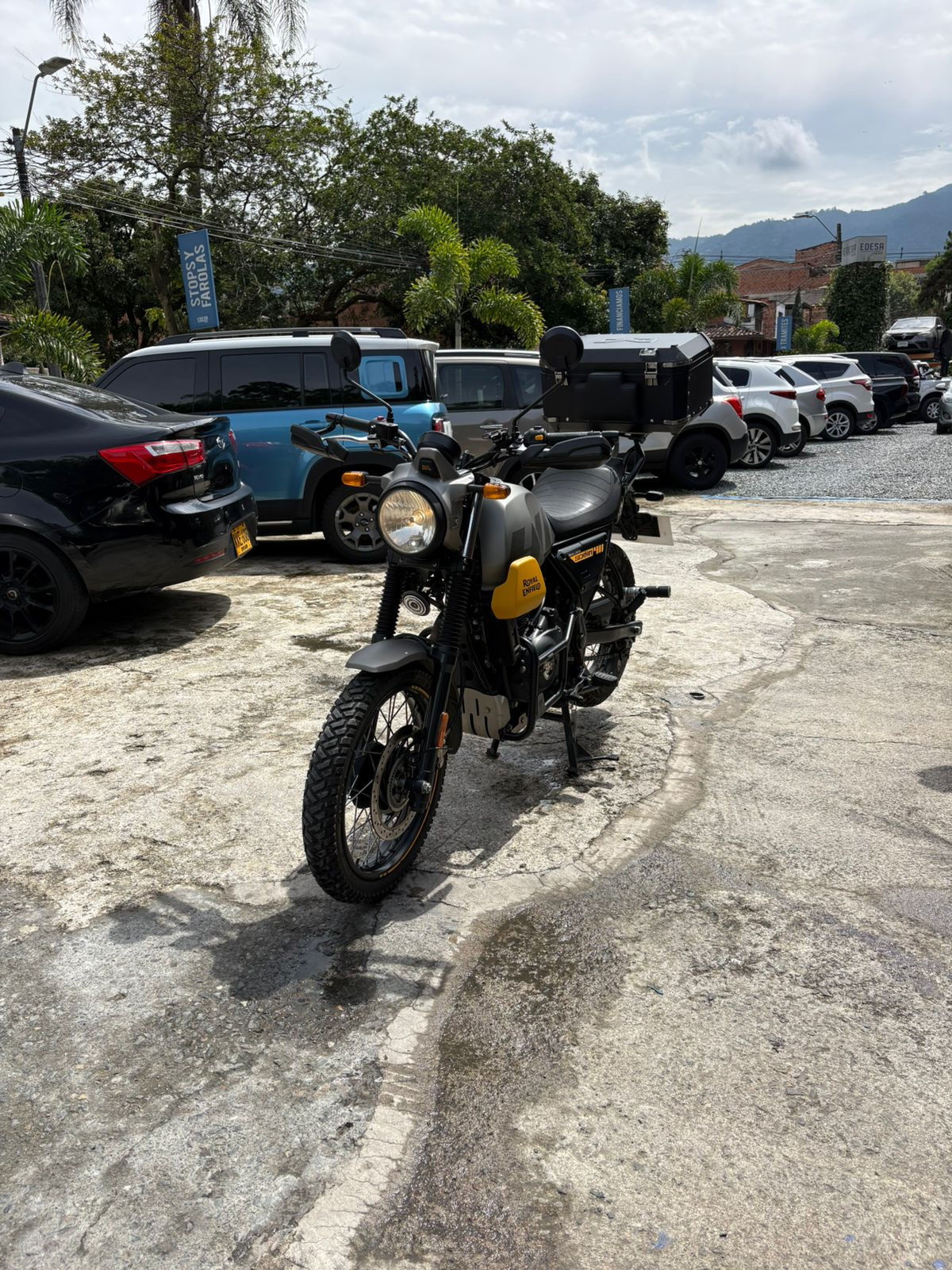 ROYAL ENFIELD SCRAM 411