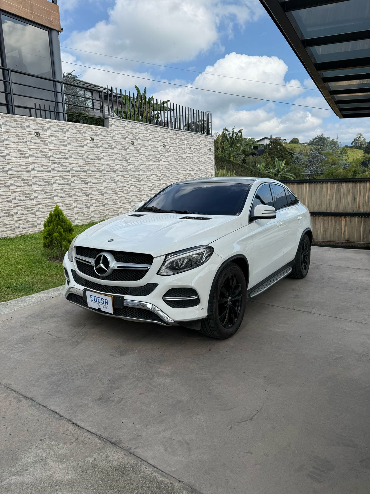 VISTA DELANTERA MERCEDES BENZ GLE 350