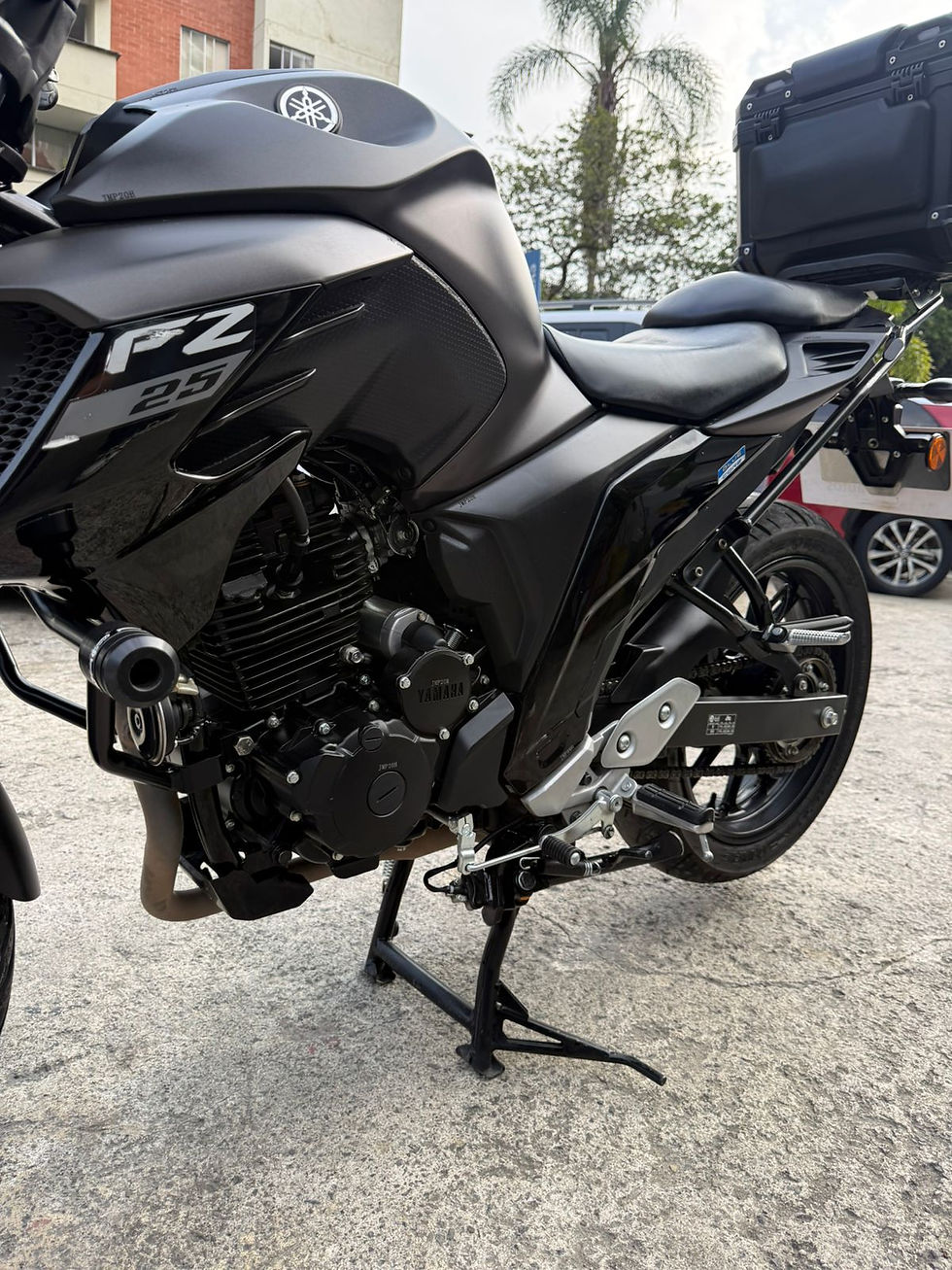 Miniatura: YAMAHA FZN250-A