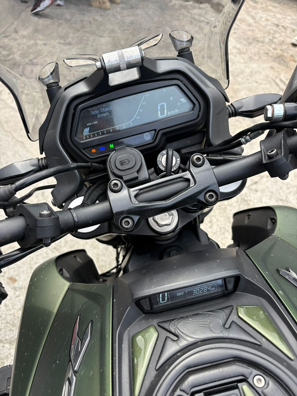 Miniatura: BAJAJ DOMINAR D400