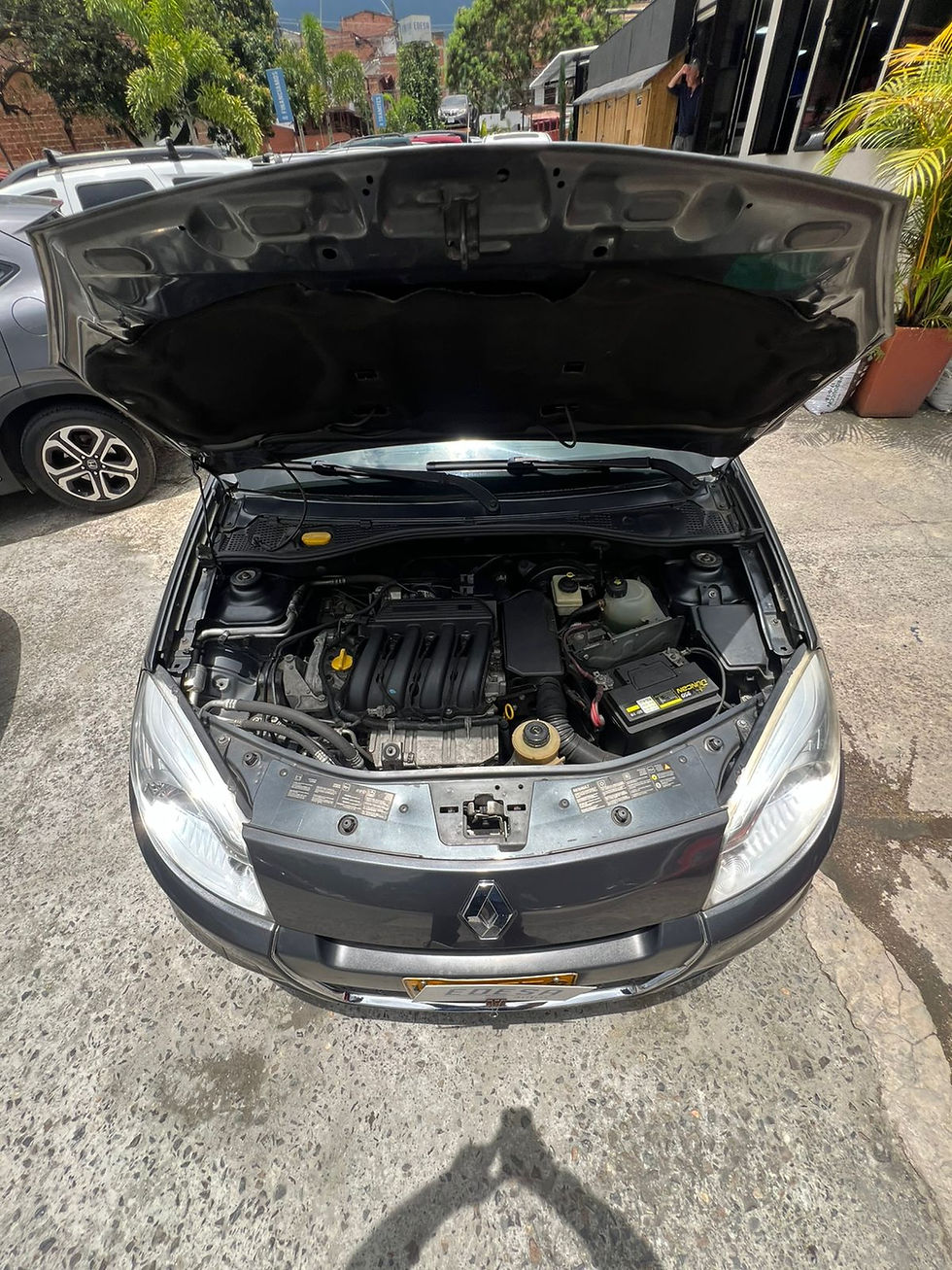 Miniatura: RENAULT SANDERO