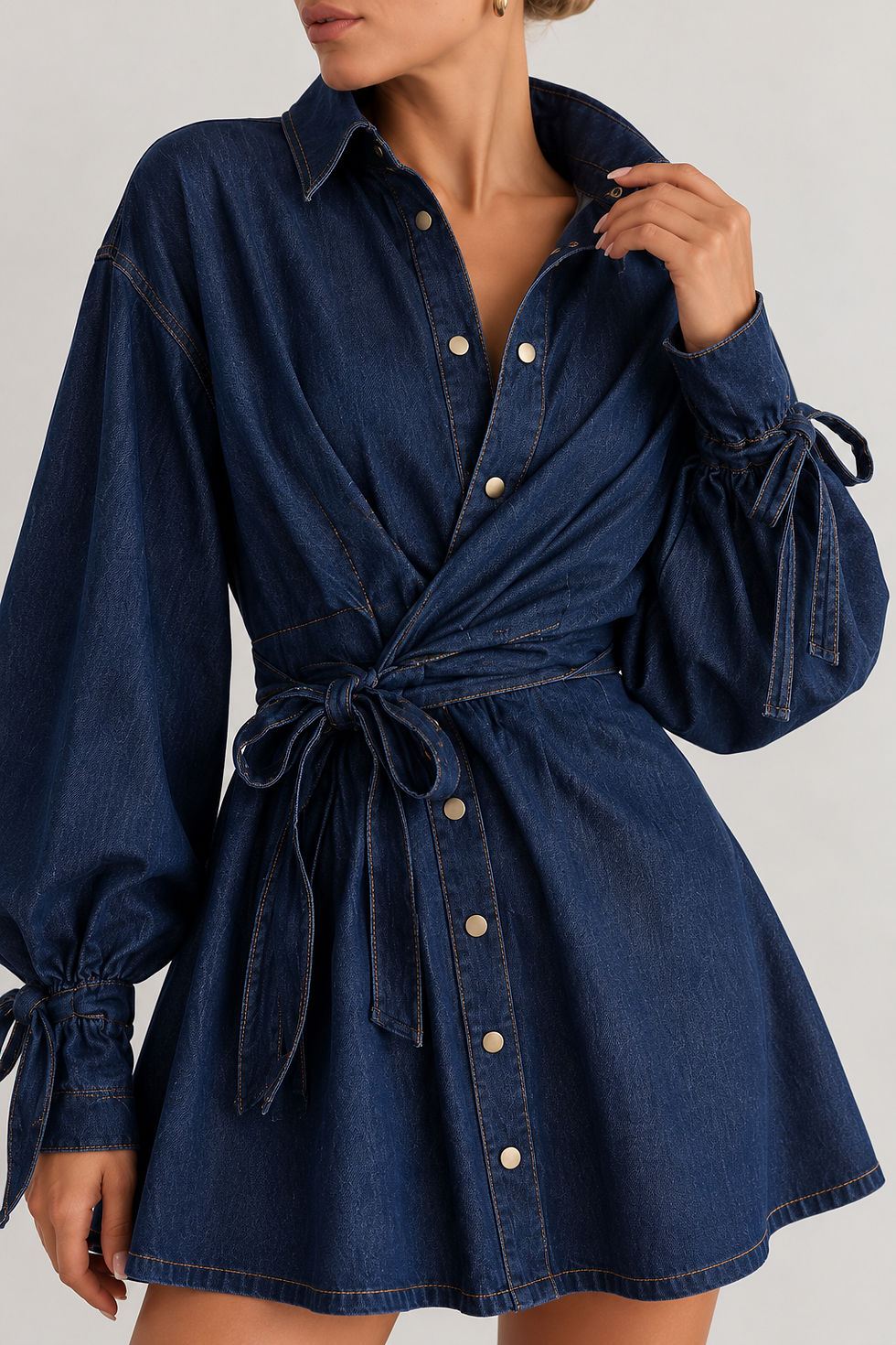 Küçük resim: Marlowe Kuşaklı Bağlama Detaylı Denim Mini Elbise – Lacivert