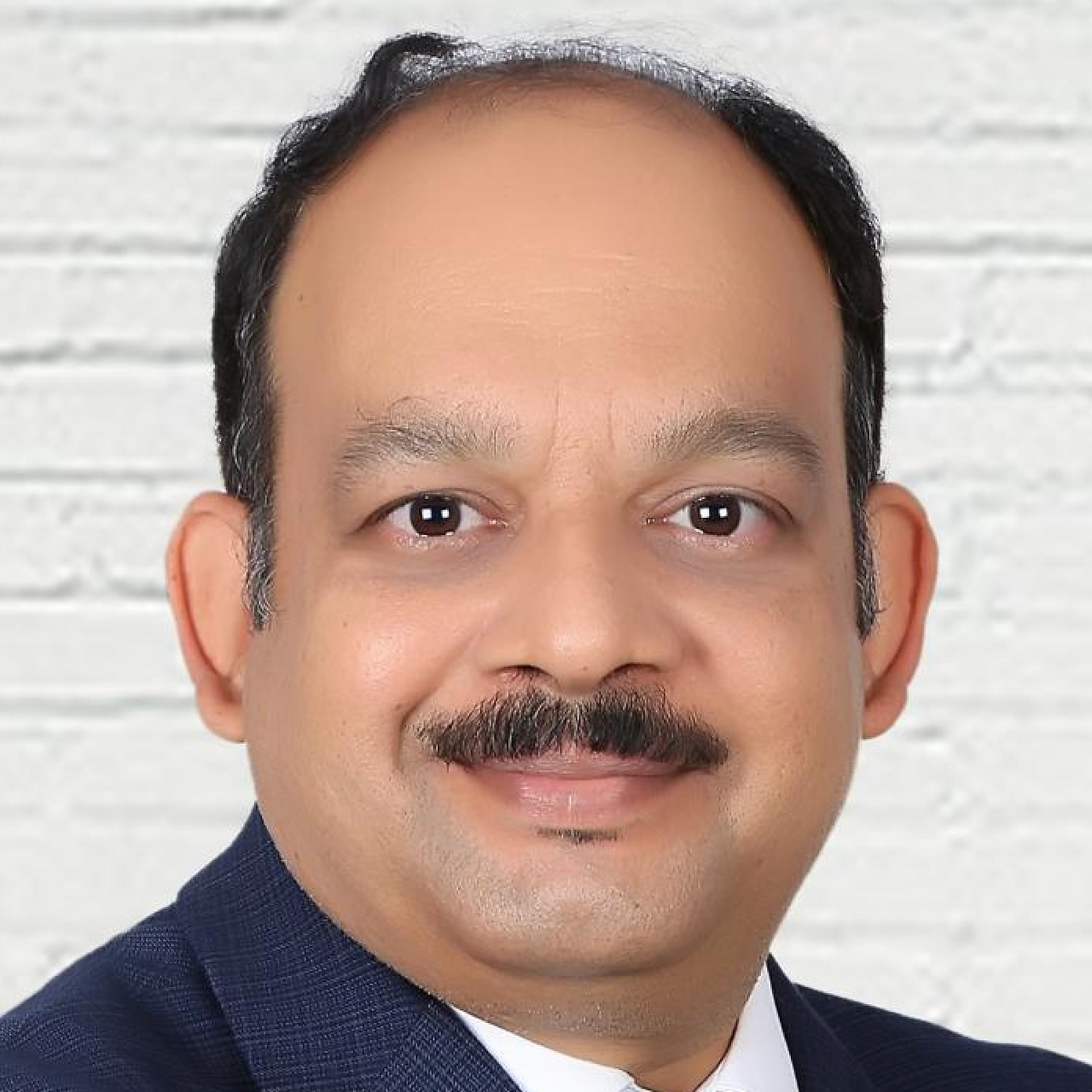 Expert speaker in surgeON event