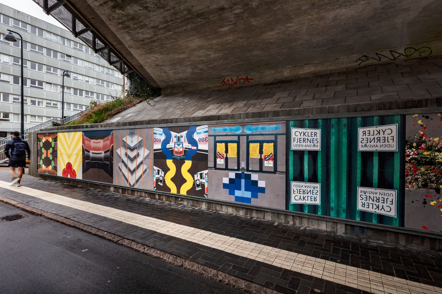 Bank & Rau, Vestbyen Station, Aalborg, DK, Photo: Niels Fåbæk