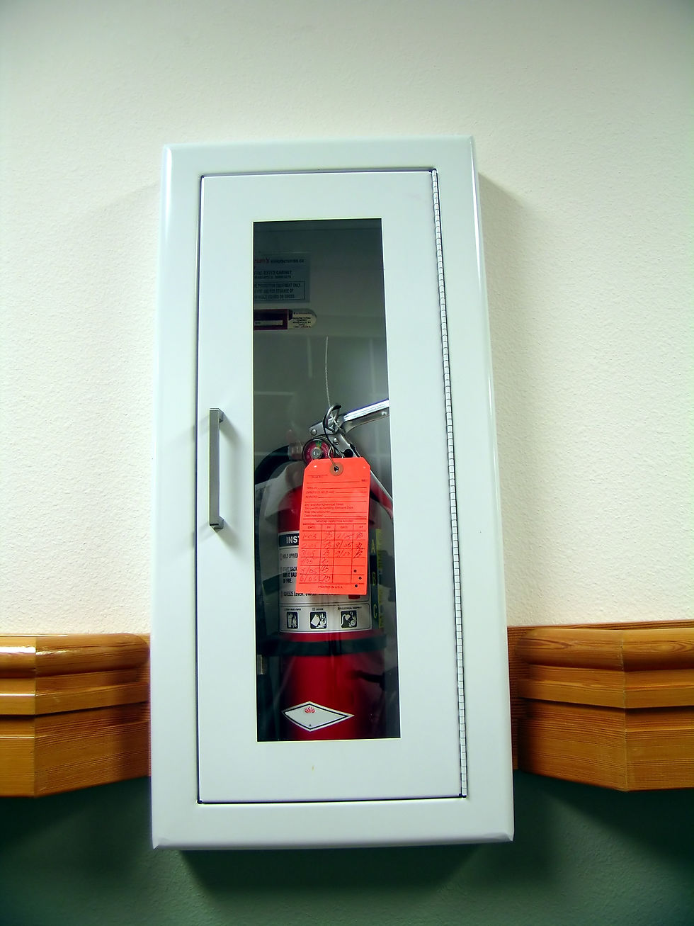 FIRE EXTINGUISHER