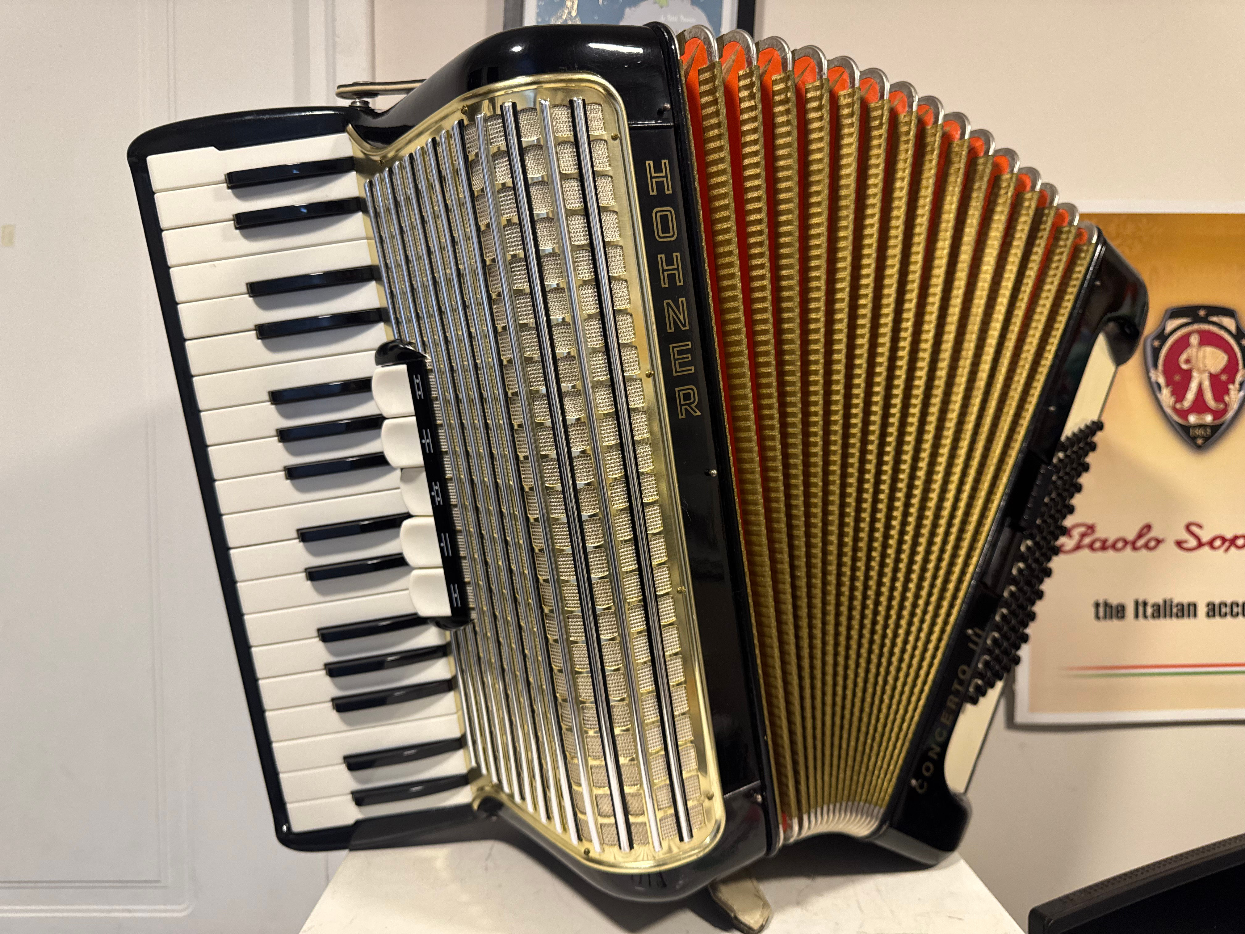 🇩🇪Acordeón Alemán Hohner Concerto III, 72 bajos.