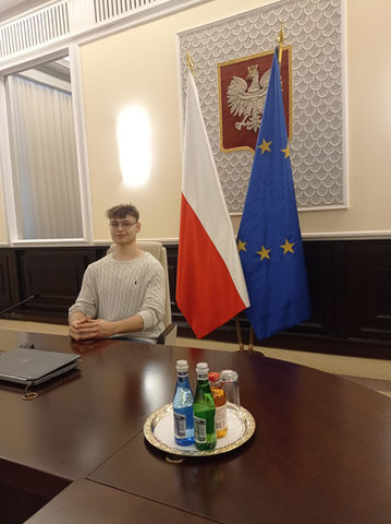 Licealiści z II i III klasy w Kancelarii Prezesa Rady Ministrów