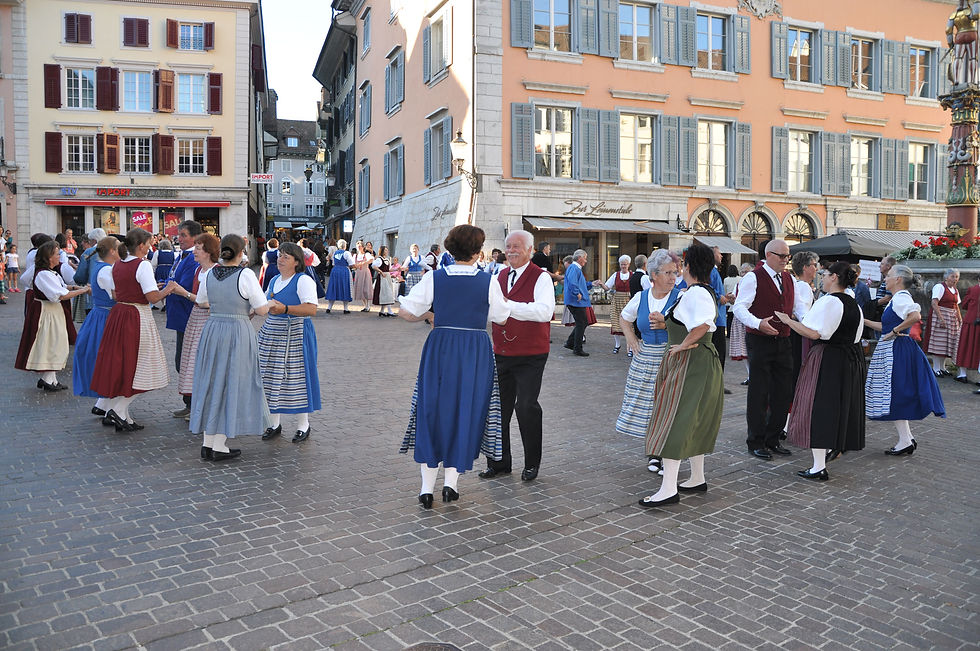 2017_02-Tanzen-uf-em-Märetplatz