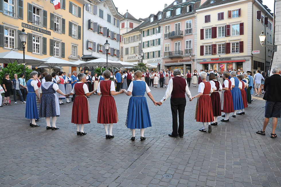 2017_01-Tanzen-uf-em-Märetplatz
