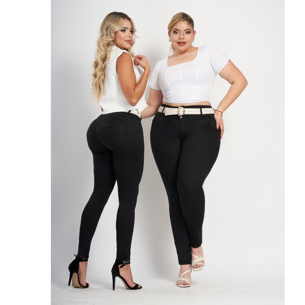Jean push up negro bota pitillo