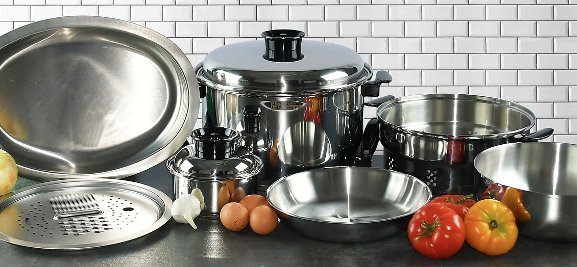 Townecraft_Homewares_CookwareSets_GoldSe.webp